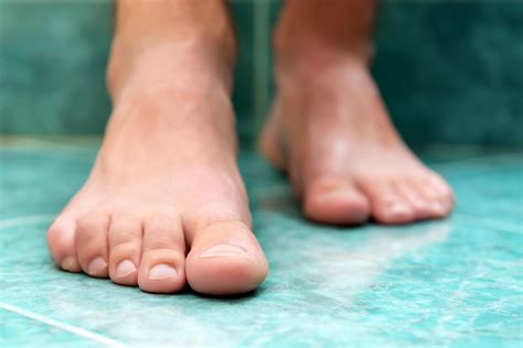 Toe Injuries | Toe Disorders | MedlinePlus