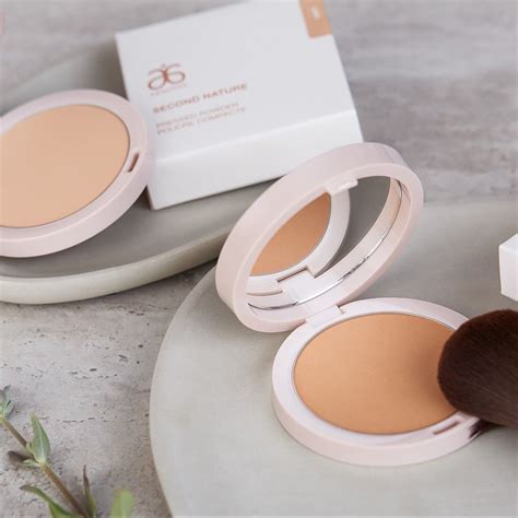 This multitasking pressed powder provides natural-looking, shine-free coverage while Sustainably ...