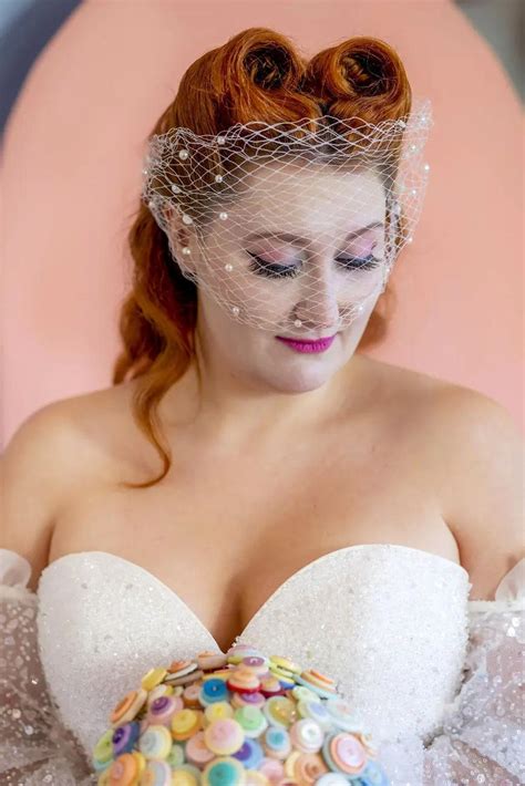 Vintage Victory Roll Unconventional Wedding-Beauty Ideas That Are Far From Boring POPSUGAR ...