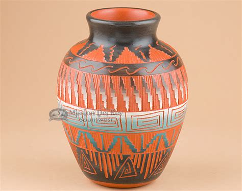 Indian Pottery Etched Clay Vase 5.5" -Navajo (p338) - Mission Del Rey Southwest