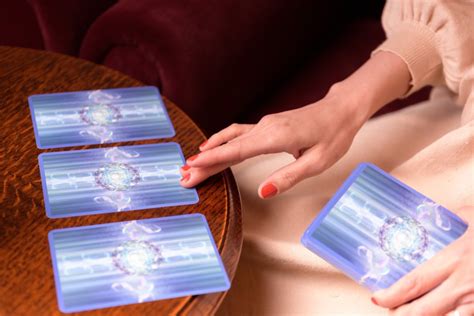 A Guide to Using Oracle Cards for Guidance | Goddess Elite