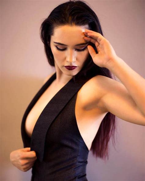 Christina Chong: Doctor Who & Star Trek SNW : r/ScifiBabes