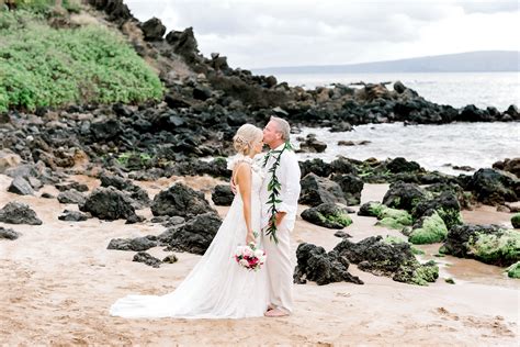 Debbie and Gary Just Maui'd : Maui Wedding Photographer | Jenny Vargas ...