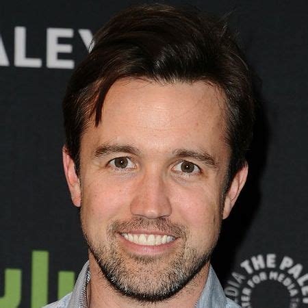 Rob McElhenney-Bio, Career, Net Worth, Marriage, Wife, Children, Movies