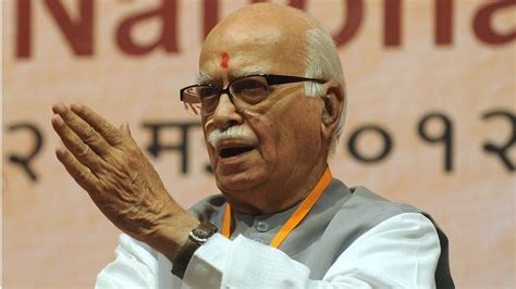 LK Advani: India BJP leader quits all party posts - BBC News