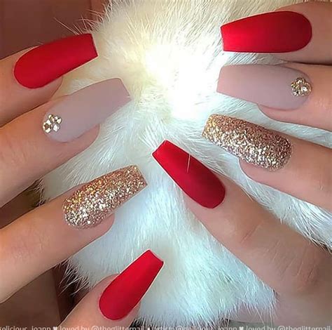 Red nails | Manicura de uñas, Uñas de gel rojas, Uñas acrílicas brillantes