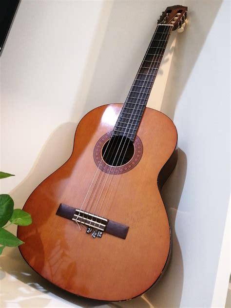 Yamaha acoustic guitar, Hobbies & Toys, Music & Media, Musical ...