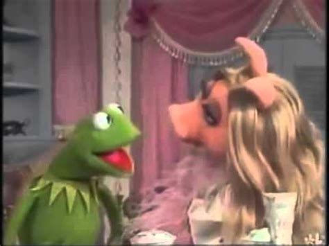 Miss Piggy and Kermit - Best Cry Ever Parody - YouTube