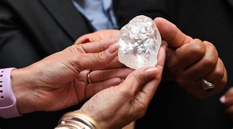 World's third-largest diamond found in Botswana | BreezyScroll