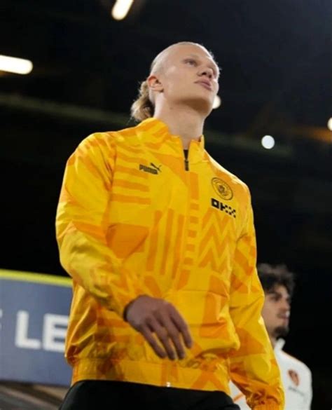 Erling Haaland in 2023 | Soccer guys, Big boys, Football players