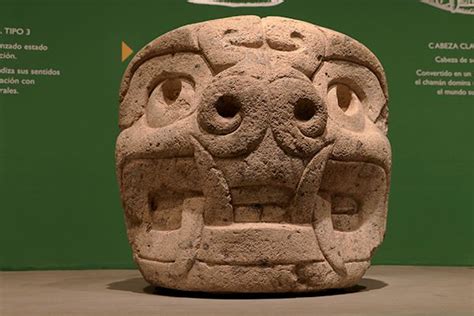 Pin by Jordy Lizárraga on CHAVIN | Aztec art, South american art ...
