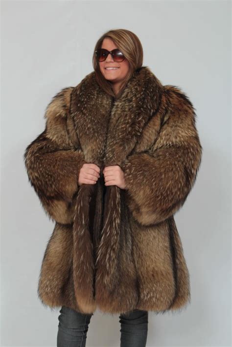 finnish raccoon fur coat | Fur coats women, Fur fashion, Fur