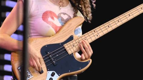 Tal with Mr j Beck | Tal wilkenfeld, Bass guitar lessons, Jeff beck