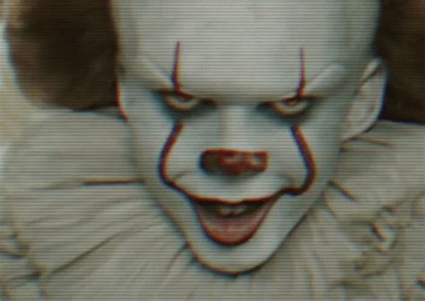 Pennywise The Clown GIFs - Get the best GIF on GIPHY