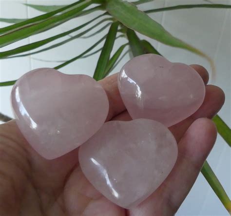 Rose Quartz Heart x1 (Small) – Crystal Visions NZ