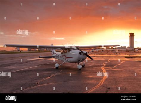 Cessna bush plane High Resolution Stock Photography and Images - Alamy