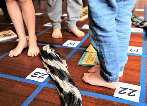 FLOOR GAMES FOR THE WHOLE FAMILY - celebratePLAY