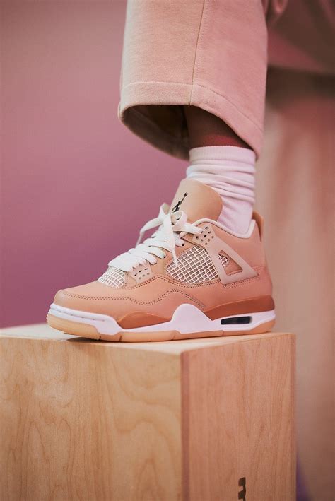 Nike Air Jordan 4 Retro Shimmer Women's - bevoih