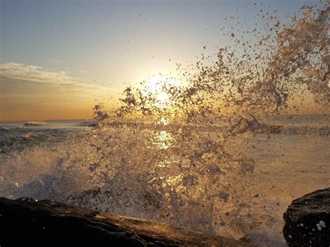 [OC][1280x960] waves during sunrise at marina beach, chennai : r/EarthPorn