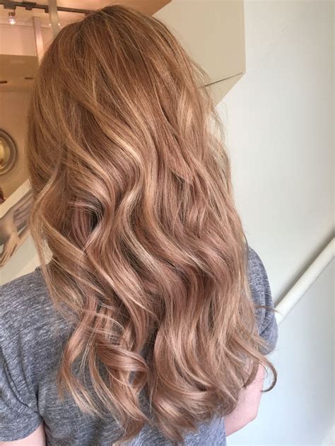 Roségold - Deutsch Blog in 2024 | Hair color caramel, Hair color light brown, Honey hair