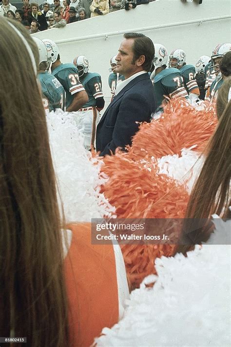 Super Bowl VIII, Miami Dolphins coach Don Shula during game vs... News ...