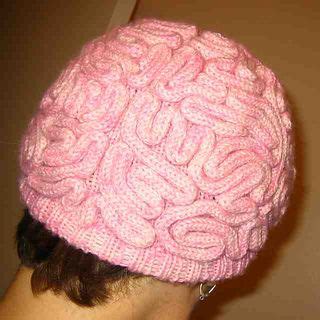 Brain Hat pattern by Alana Noritake | Bolo vulcão