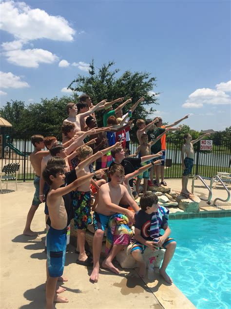 Trendy Mindy and Her Loves...: 6th Grade Boys Pool Party!