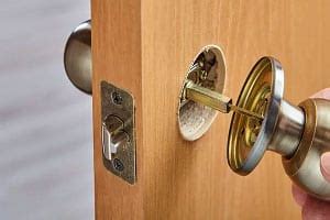 Door Latch Won't Retract - 5 Reasons & How to Fix