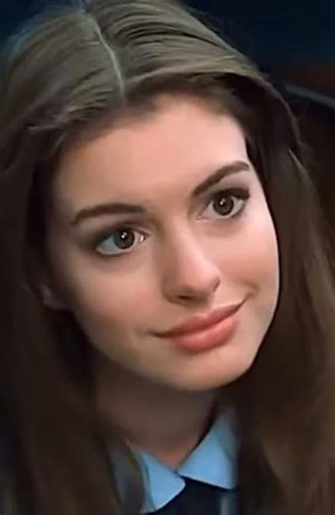 Anne Hathaway in the princess diaries edit (2001) [Video] | Princess ...