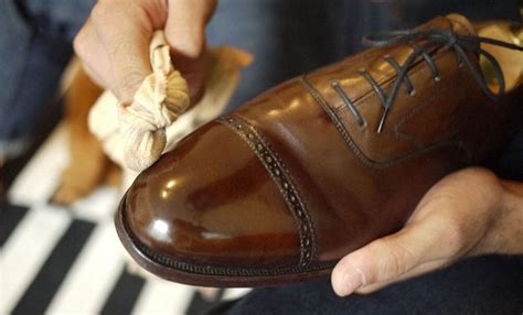 How To Shine Your Shoes [In Four Simple Steps]