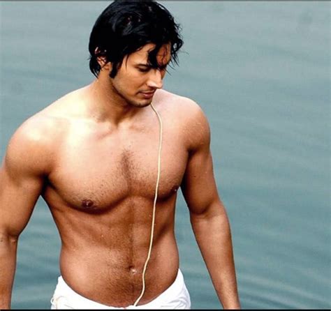 Rajneesh Duggal | Rajneesh duggal, Good looking men, Movie list