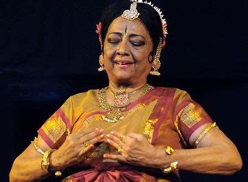 Yamini Krishnamurthy (Dancer) – Kalapeet