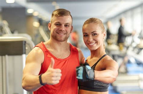 Calisthenics shoulder workout: 10 exercises
