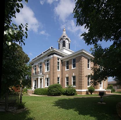 Cleveland County Courthouse Stock Photo - Download Image Now - iStock