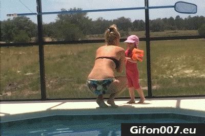 Gif 142: Mum, Swimming Pool, Gifs, Fall, Funny | Gifon007.eu