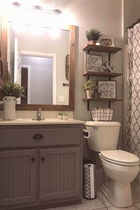 20+ Rustic Farmhouse Bathroom Ideas - HMDCRTN