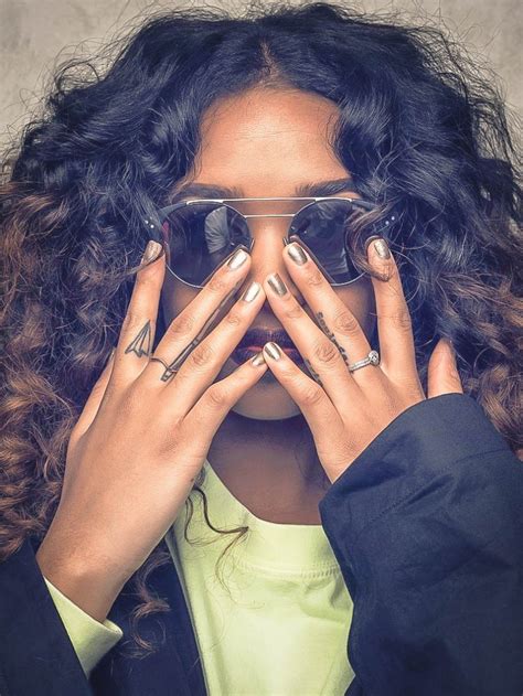 H.E.R.’S SUCCESS IS A TESTAMENT TO THE SPECTACLE OF MYSTERY – Magic City Radar