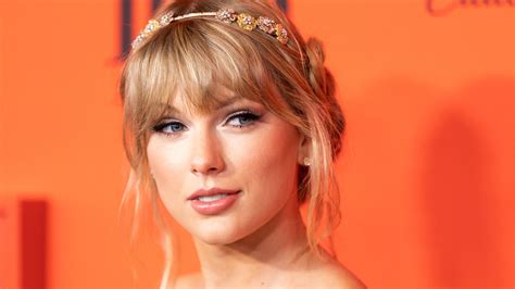Taylor Swift Just Announced Her ‘Lover’ Tour Dates In The Most Glorious Way | StyleCaster Taylor ...