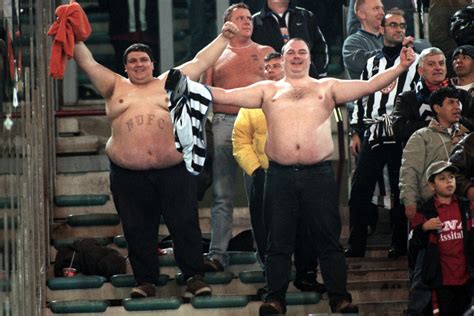 Newcastle United Fans: 1905-2000 - Flashbak