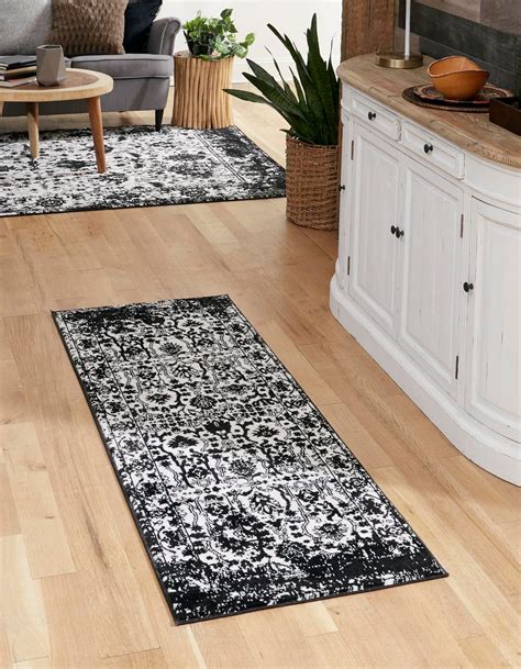 Black and White 2' 2 x 6' Oregon Runner Rug | eSaleRugs