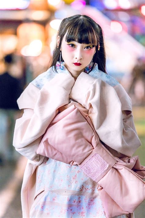 What to Wear: The Best Japanese Street Fashion Trends From 2019! - Otashift