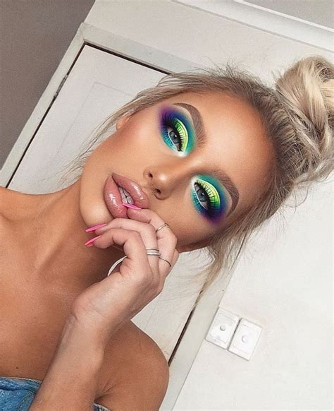 30 Creative Festival Makeup Looks To Match Your Outfit | Coachella makeup, Festival eye makeup ...