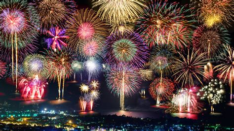 A large Fireworks Display event huahin, Thailand. Celebrat… | Flickr