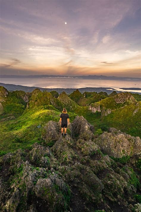 Osmeña Peak Viewpoint In Cebu: Best Sunrise Hike | Philippines travel, Mountain landscape ...