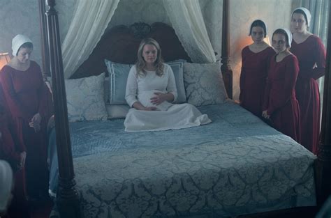 14 Significant Moments From 'The Handmaid's Tale' Season 2, Episode 10 ...