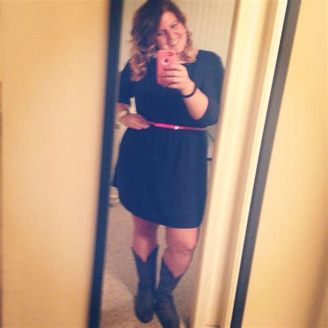 Navy dress, boots, pink belt. Country concert ready!!! #oldnavy # ...