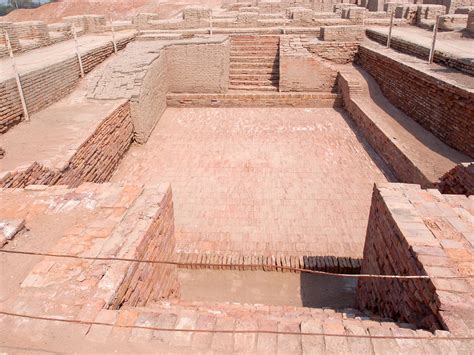 Great bath view Mohenjodaro - Mohenjo-daro - Wikipedia | Mohenjo daro ...