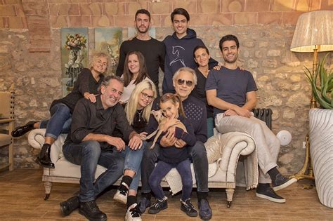 Andrea Bocelli și familia sa, infectați cu coronavirus. Cum l-a afectat pandemia pe celebrul ...