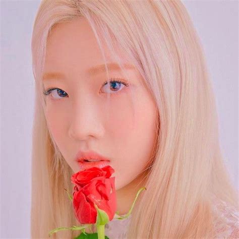 Kim Lip Icon em 2022