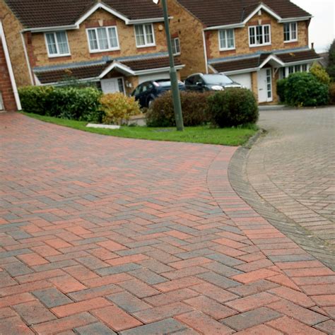 Red Brindle Driveway Block Paving (200 x 100 x 50mm) - 8.48m² (424 ...